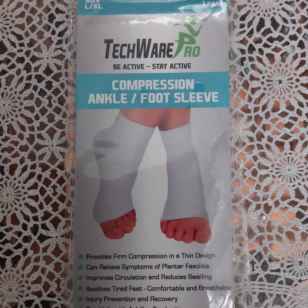 TechWare Pro Compression Ankle/Foot Sleeve White L/XL